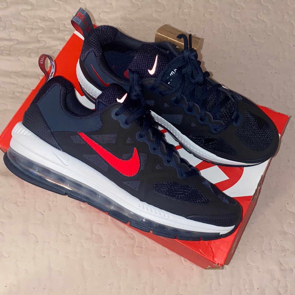 AIR MAX GENOME  NEW WITH OG ALL